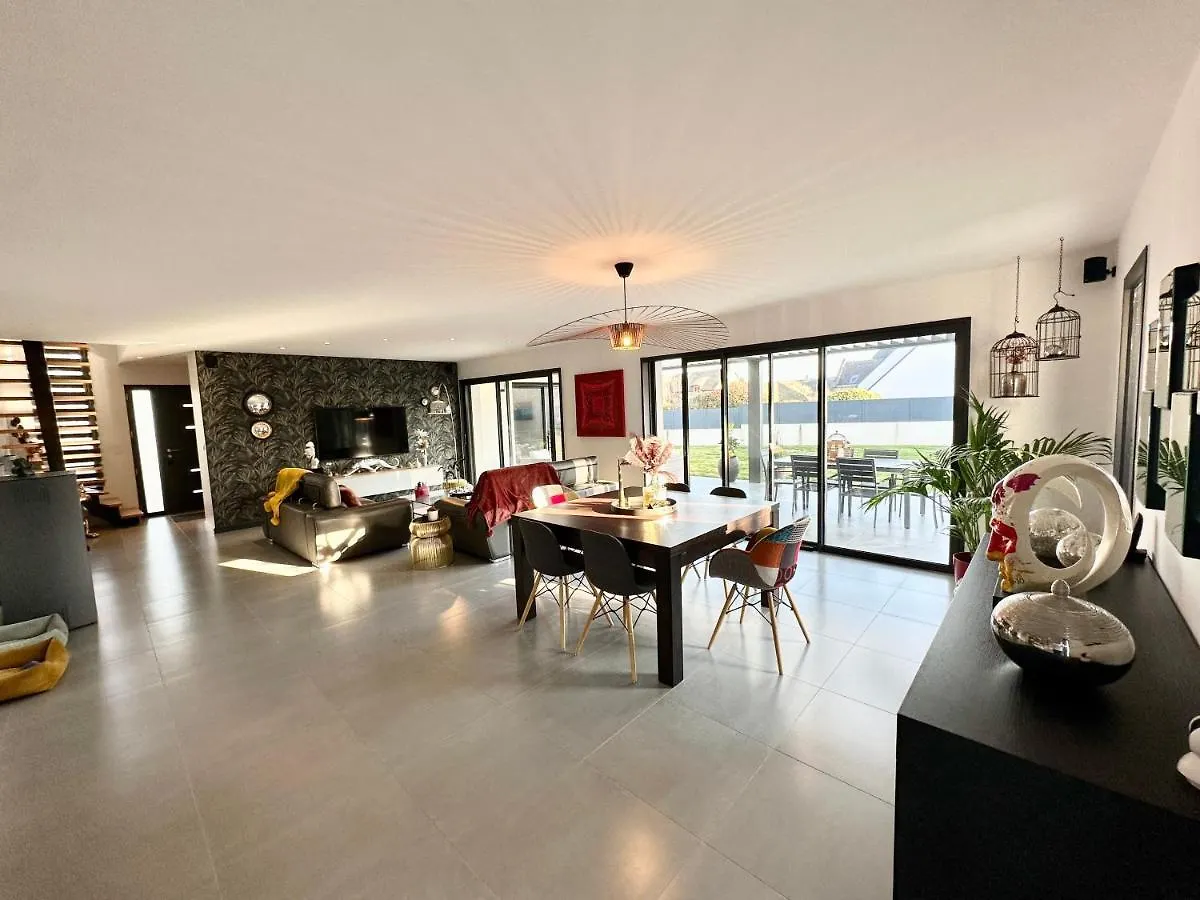 Maison D'Architecte Contemporaine - A 5 Min Des Plages Ploemeur 0*,  France